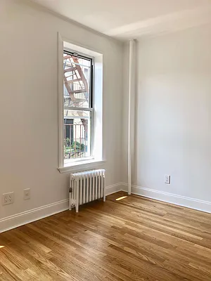 Rented by Warren T Real Estate Corp. | media 24