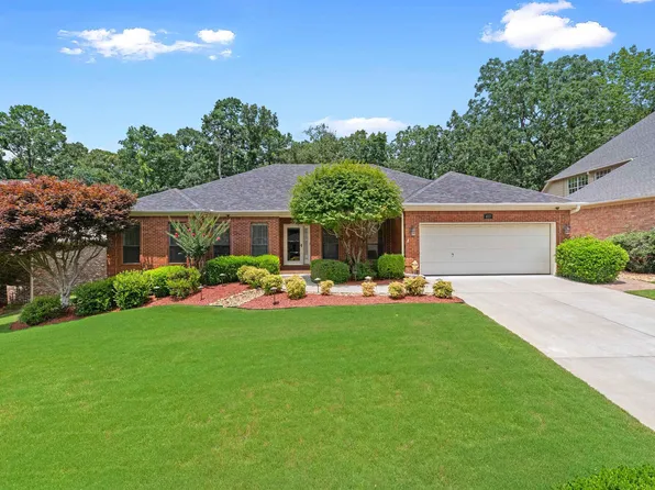 817 Saint Michael Pl, Little Rock, AR 72211