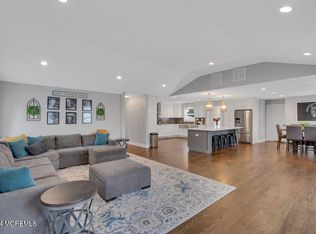 1098 Bennetts Mills Rd, Jackson, NJ 08527