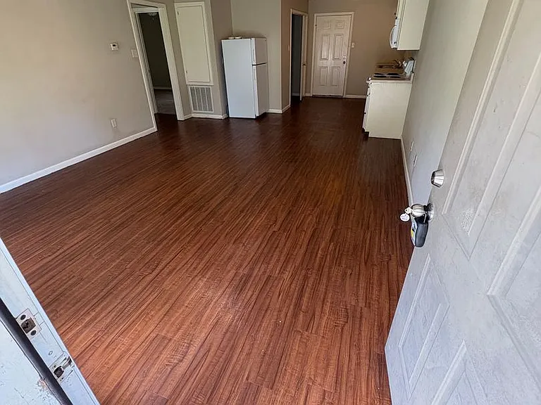 24-1 Five Oddie Ln — Photo 2
