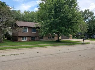4321 N Linwood Ave, Davenport, IA 52806