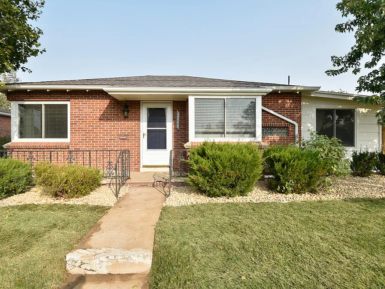 3208 Niagara St — Photo 4