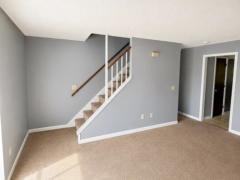 179 Lincoln St #9 — Photo 3