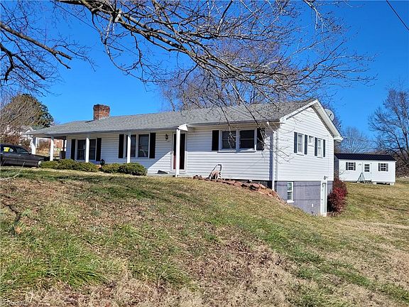 4th image of 227 Gwyn Ave