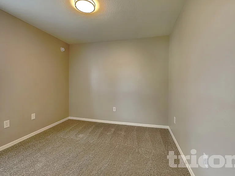10752 Carloway Hills Dr — Photo 12