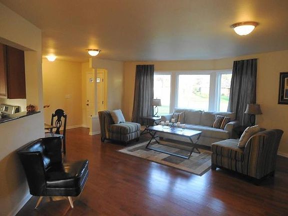 Living Room With Eastern Exposure