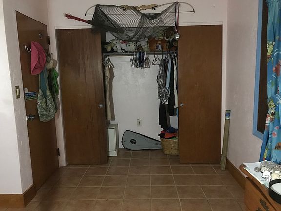2nd image of 1632 Beacon St