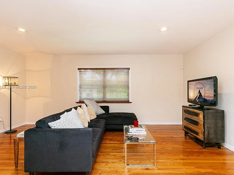 5760 SW 51st St — Photo 7