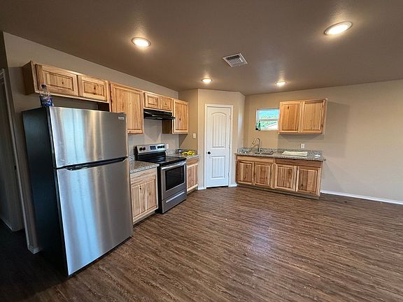 3rd image of 2902 E Cornell St