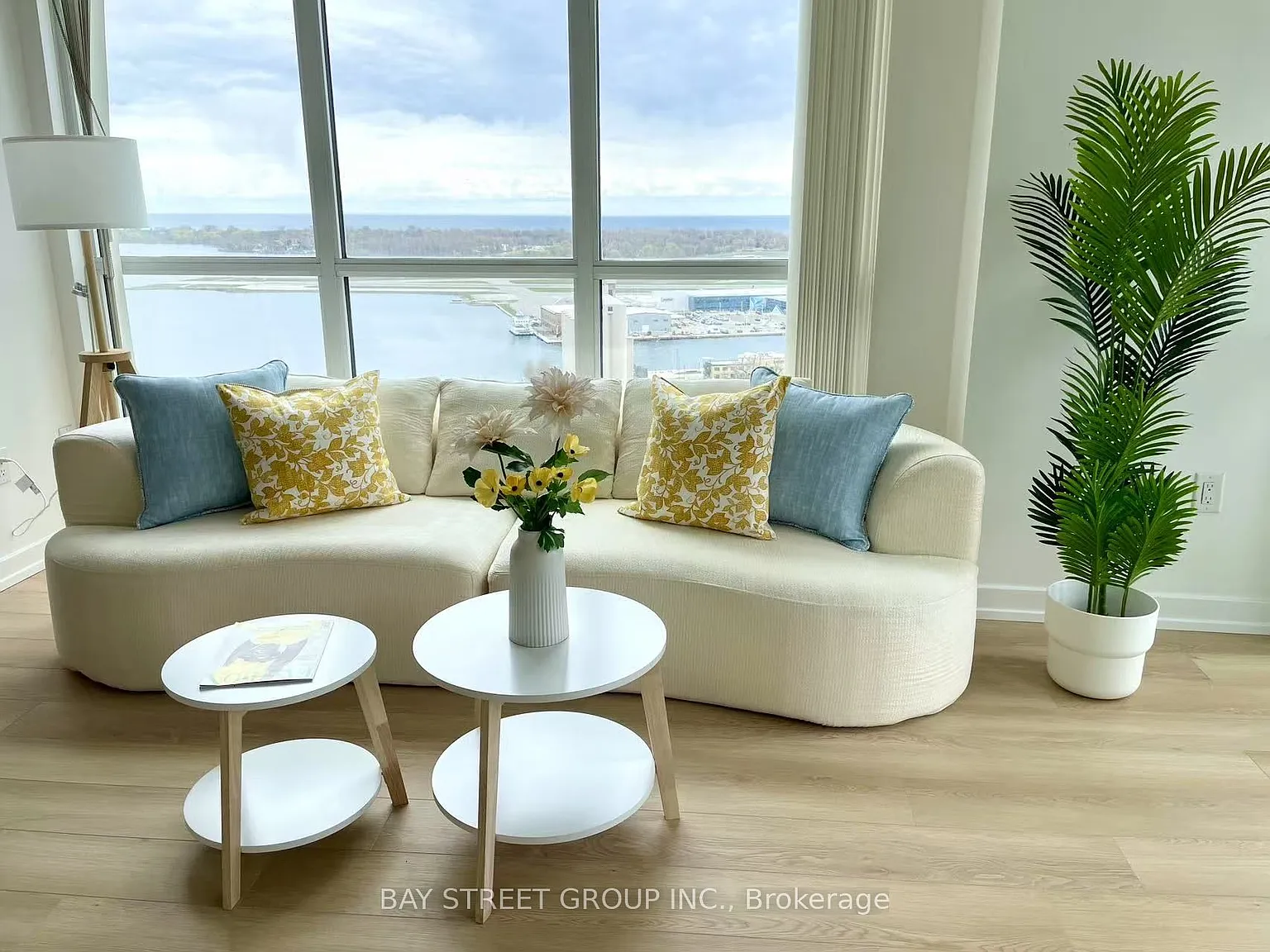 1 bed, $2,600 — Photo 1
