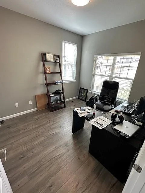 4 bed, 2.5 bath, 2138 sqft, $3,600 — Photo 3