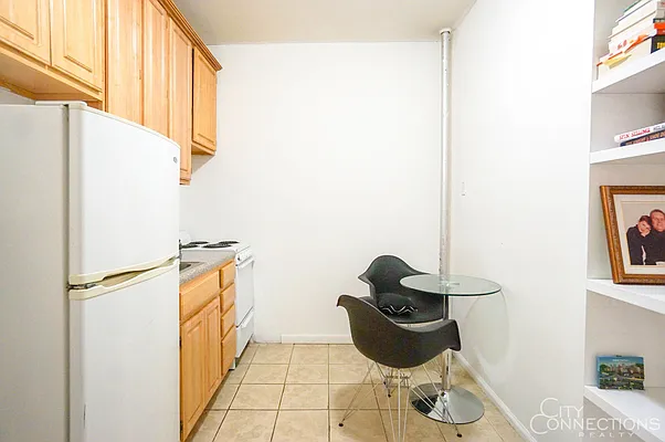 Rented by City Connections Realty | media 14