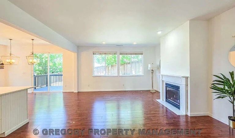 4131 228th Pl SE — Photo 5