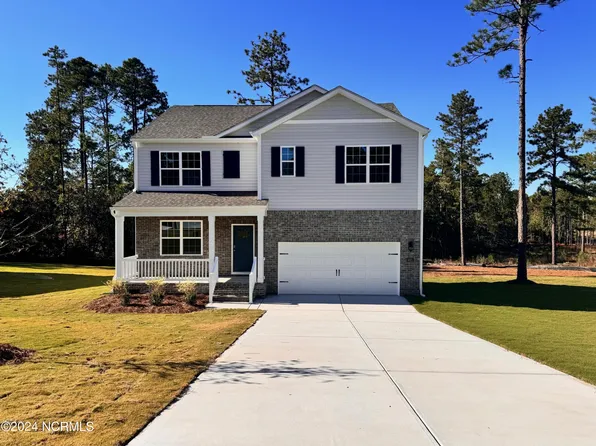 3021 Platinum Circle, West End, NC 27376