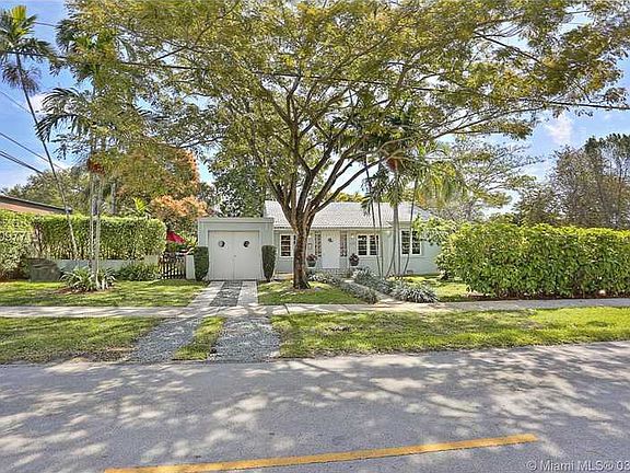 Art Deco Charm in Little Gables