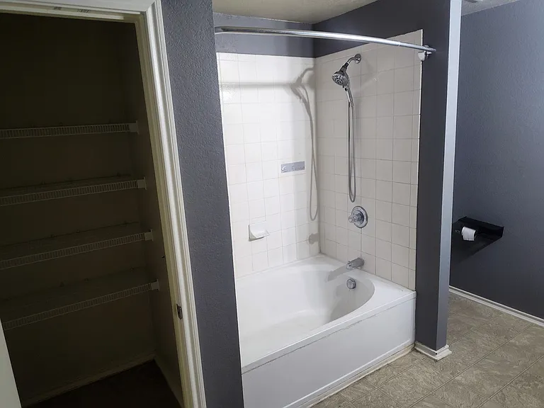 3007 Quiet Plain Dr — Photo 42