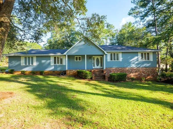 2202 Oakdale Dr, Valdosta, GA 31602