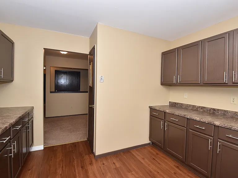 7032 W Fond Du Lac Ave #106 — Photo 3