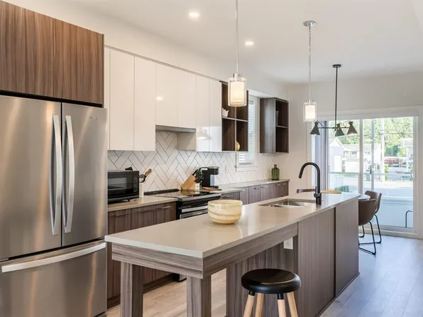 2505 Ware St #16, Abbotsford, BC V2S 0K3