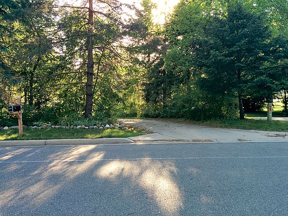 ...secluded from road