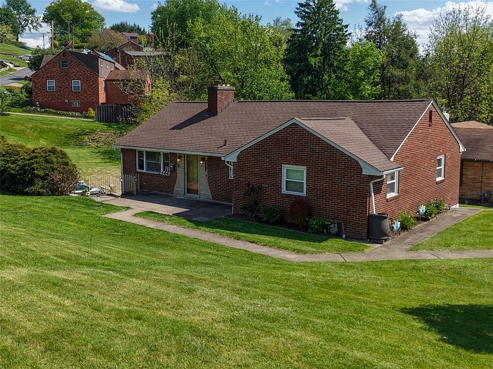 1st image of 504 Rolling Green Dr