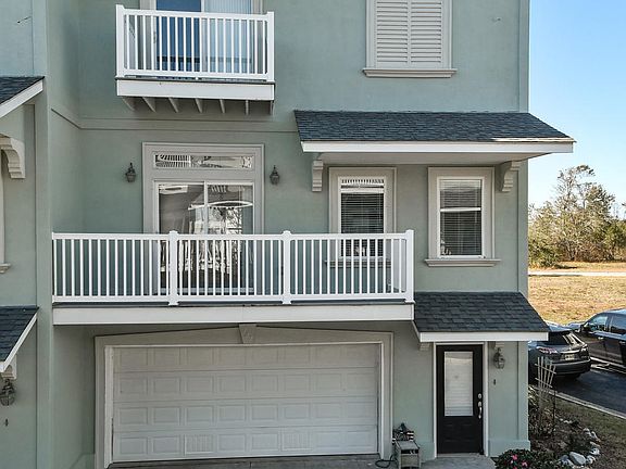 3rd image of 727 W Beach Blvd #727