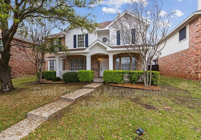 5012 Boxwood Ln — Photo 2