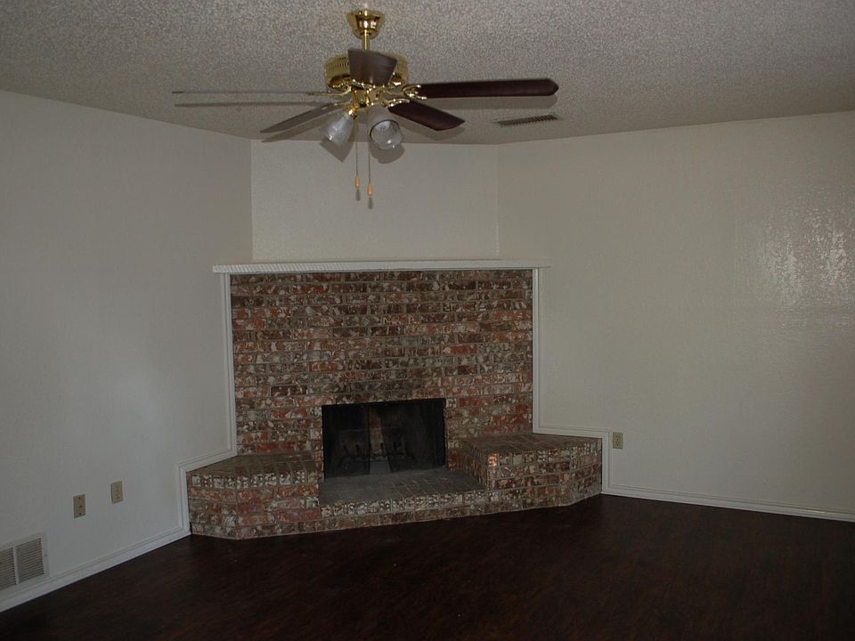 2nd image of 2814 S Fielder Rd #2814
