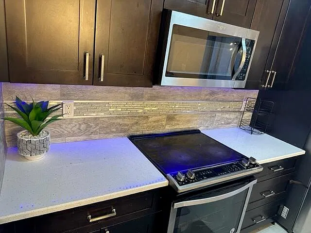 3 bed, 2.5 bath, 1488 sqft, $2,700 — Photo 3