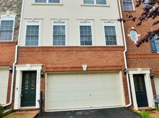 47575 Royal Burnham Ter, Sterling, VA 20165