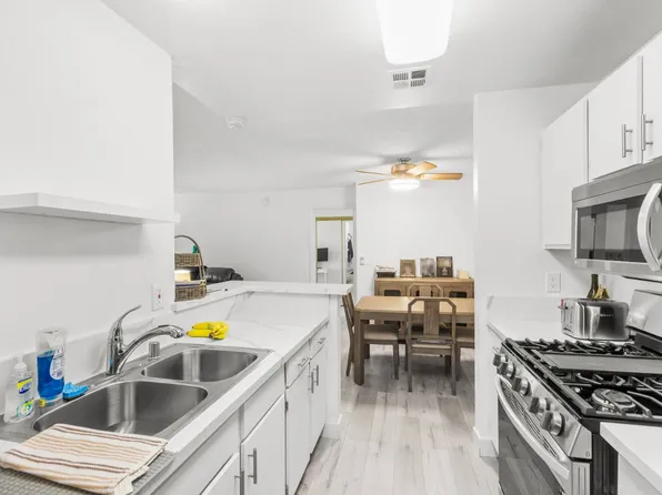 2200 S Fort Apache Rd, Las Vegas, NV 89117