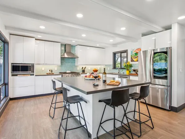 2100 Center Road, Novato, CA 94947