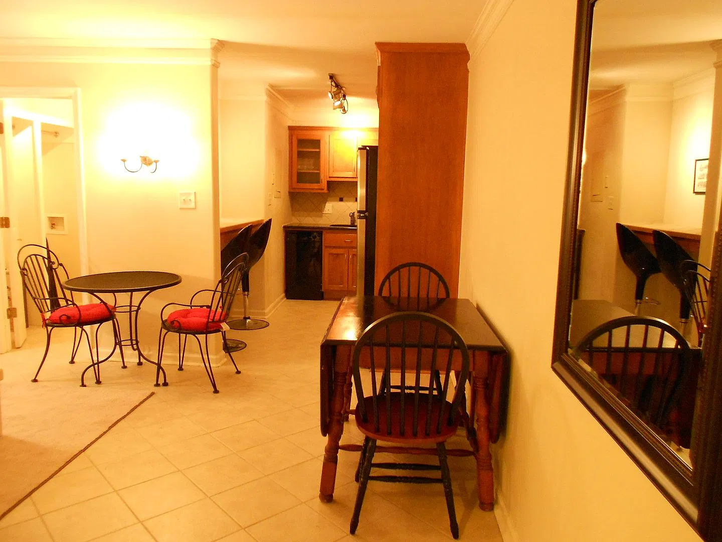 655 E Campus Rd — Photo 3