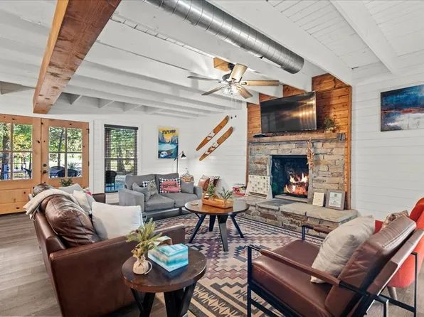 4 Hornbeam Rd, Broken Bow, OK 74728