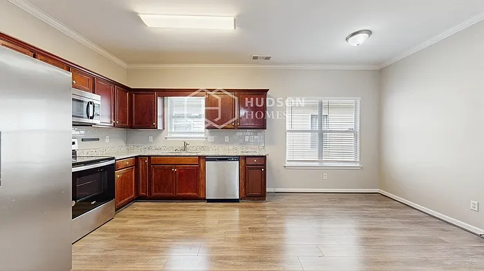 148 Highview Cv — Photo 9