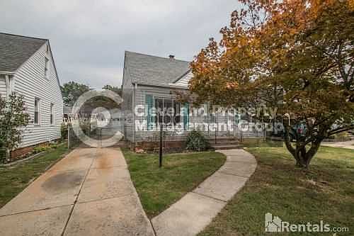 1st image of 399 E 329th St