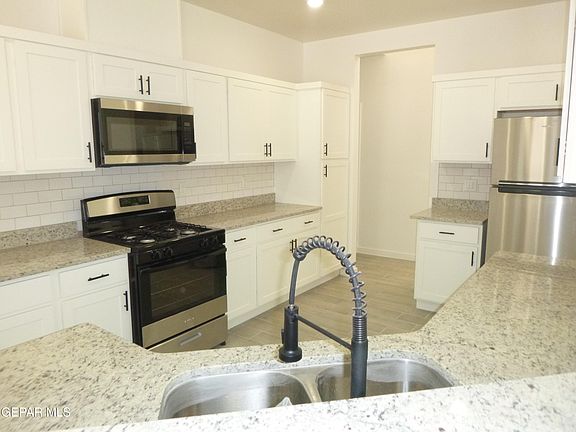 4th image of 471 Huereque Dr #A