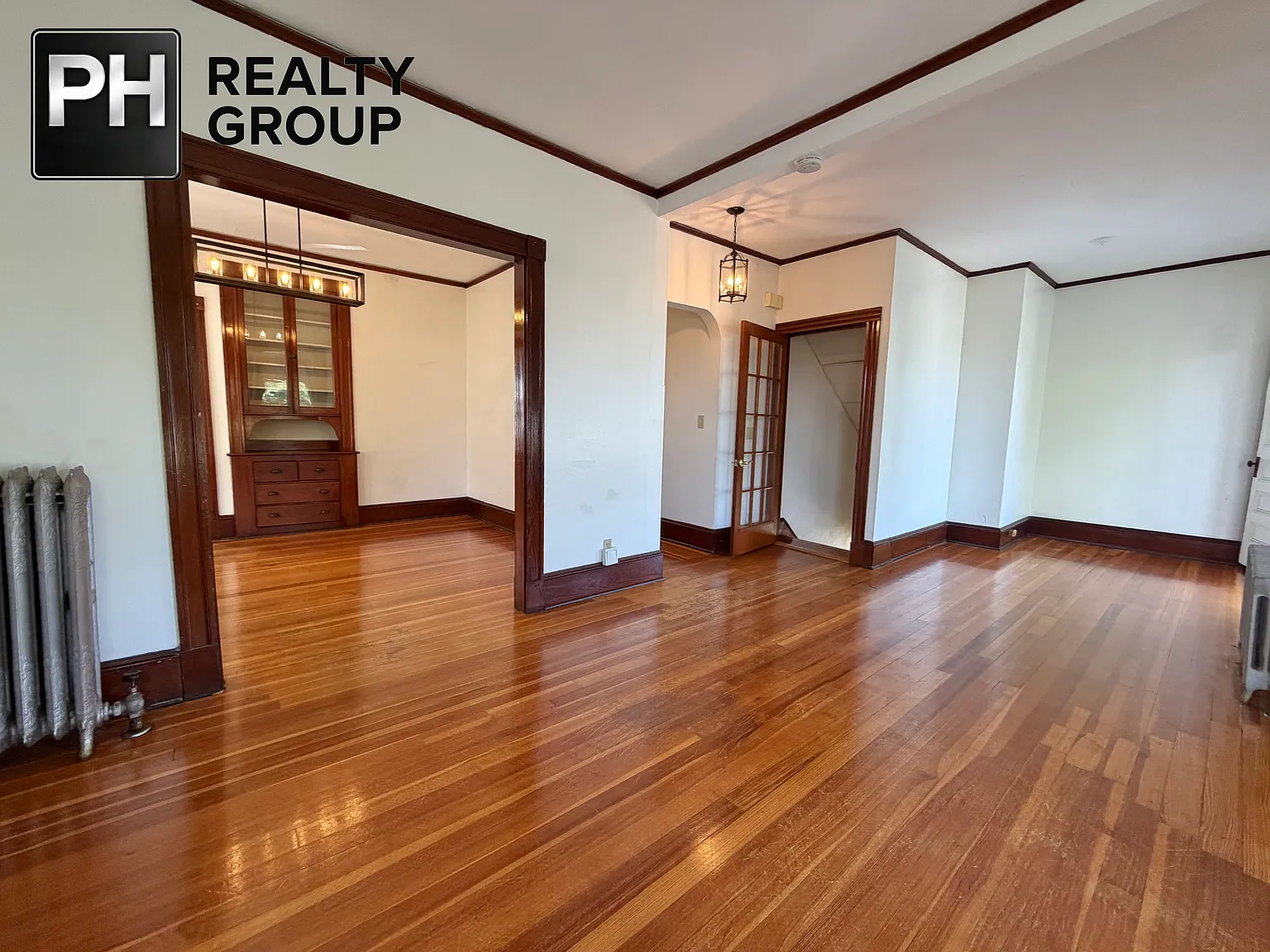 4 bed, 2200 sqft, $3,500 — Photo 3