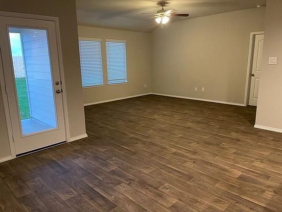 5th image of 22703 Petrizzi Ln