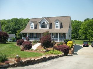 3506 Burnley Dr, Clemmons, NC 27012