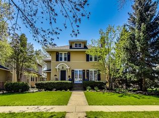 1525 Highland Ave, Wilmette, IL