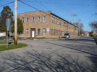 214 S 13th Ave, St Charles, IL 60174