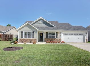 413 Salvo Ct, Holly Ridge, NC 28445