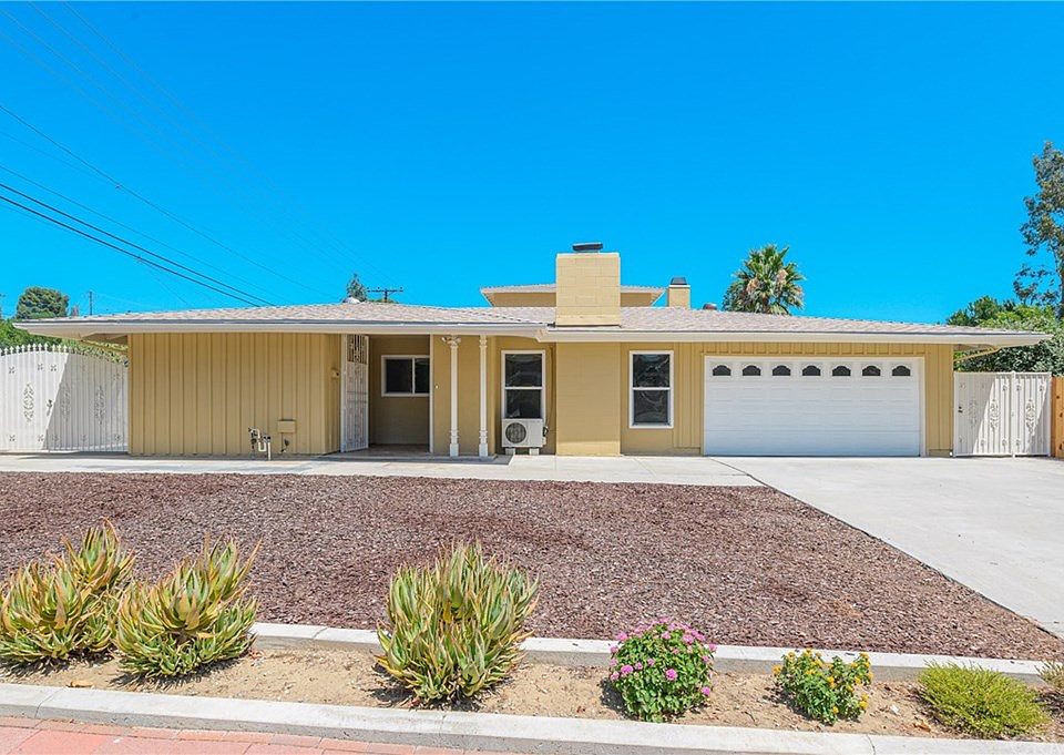 1st image of 2202 Evergreen Springs Dr