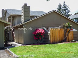 12450 SW Longhorn Ln APT D, Beaverton, OR 97008