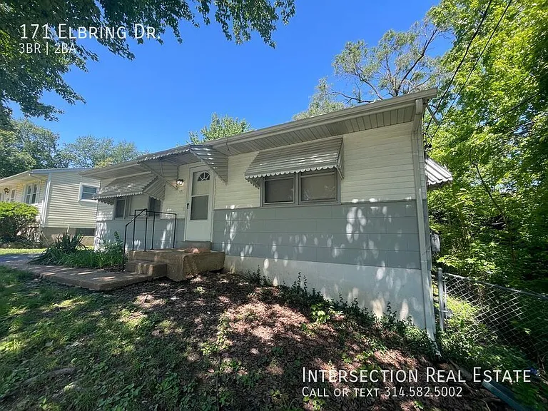 171 Elbring Dr — Photo 2