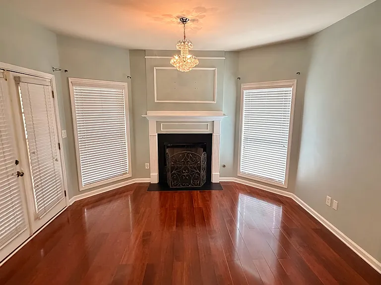 5105 Yellow Pine Dr — Photo 10