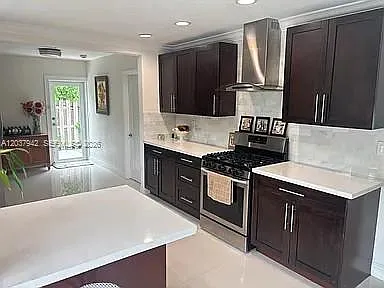 Devon-Aire Estates Sec 6 — Photo 2