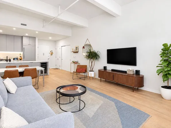 184 Kent Ave APT D319, Brooklyn, NY 11249