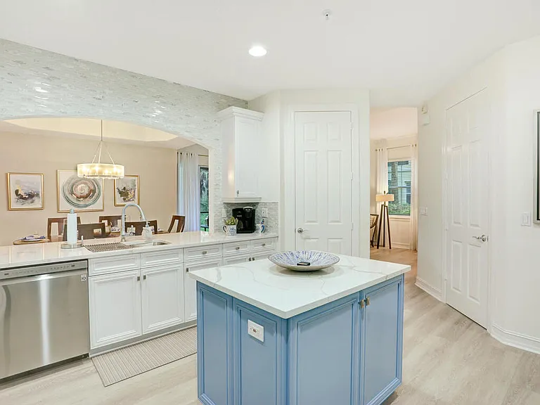 2847 Tiburon Blvd E #101-1 — Photo 14